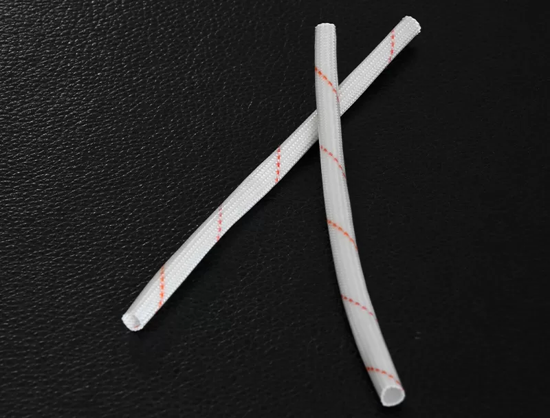 _DSC4020 Yellow wax tube